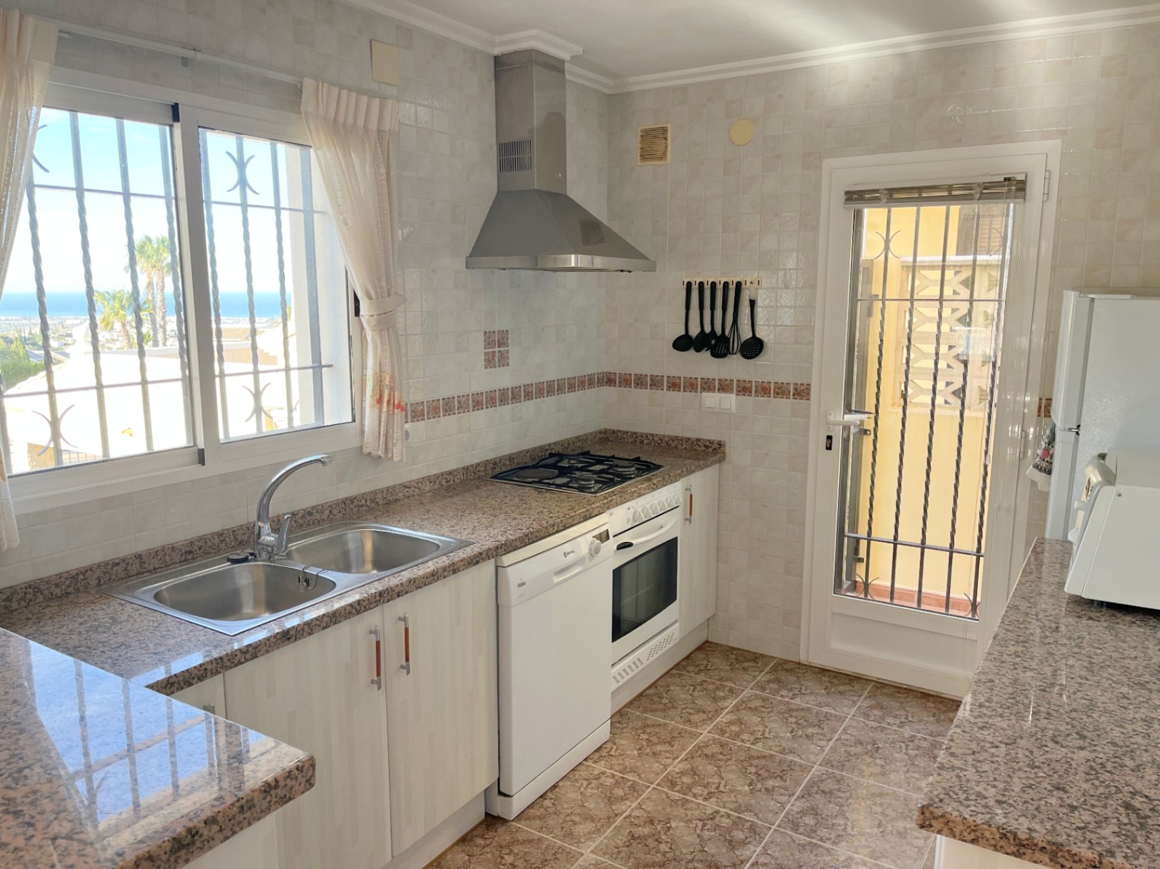 Chalet de 2 dormitorios con bonitas vistas en Rafol de Almunia 