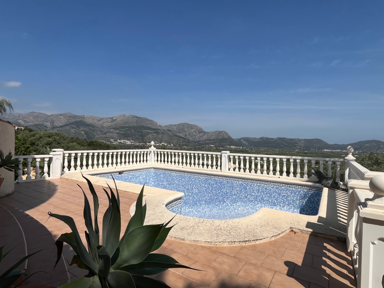 Chalet independiente con apartamento separado en Orba