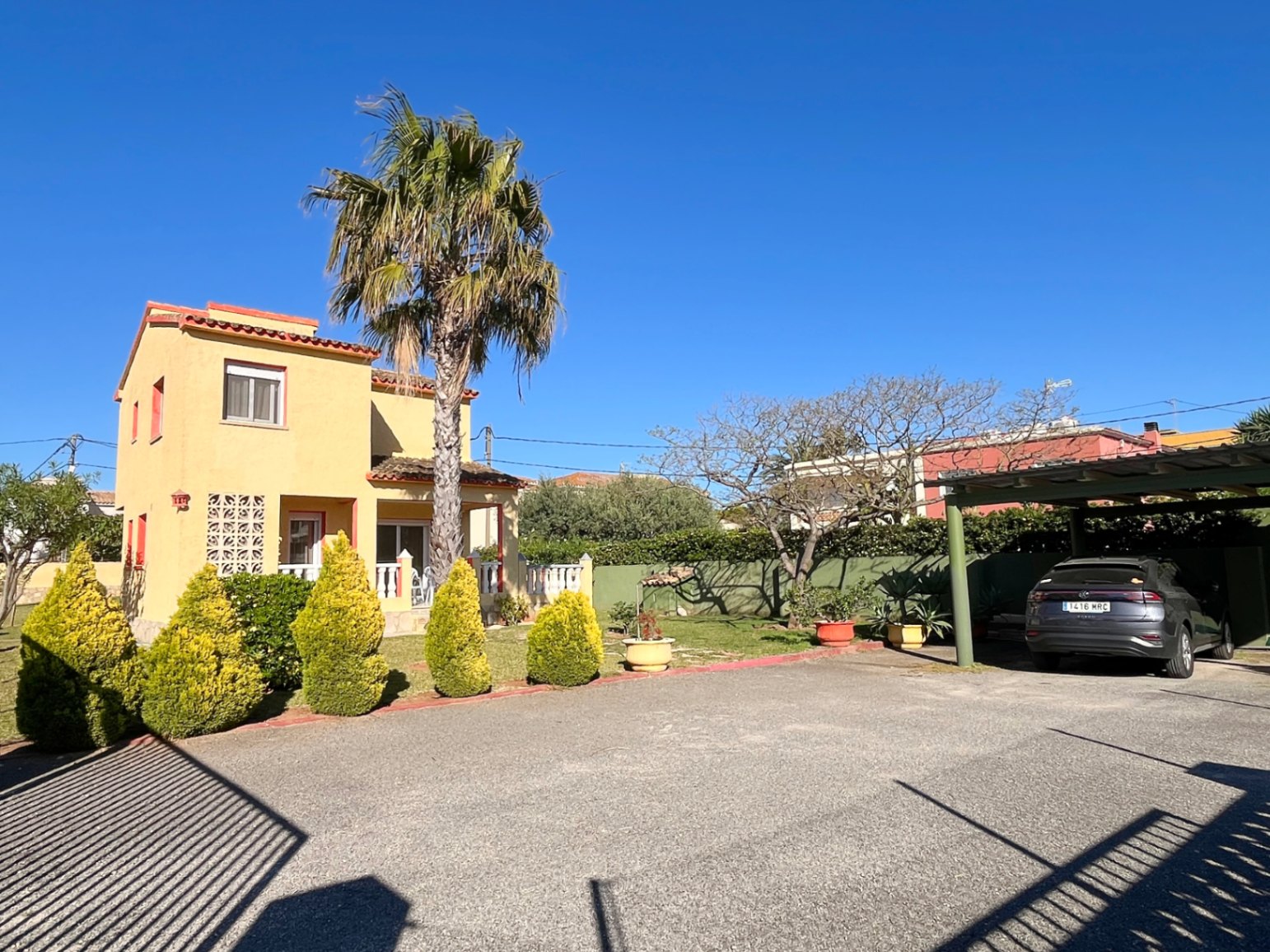 Chalet con Piscina en Las Marinas de Denia a 100mts de la playa 