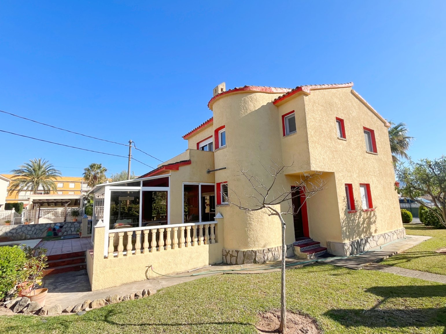 Chalet con Piscina en Las Marinas de Denia a 100mts de la playa 
