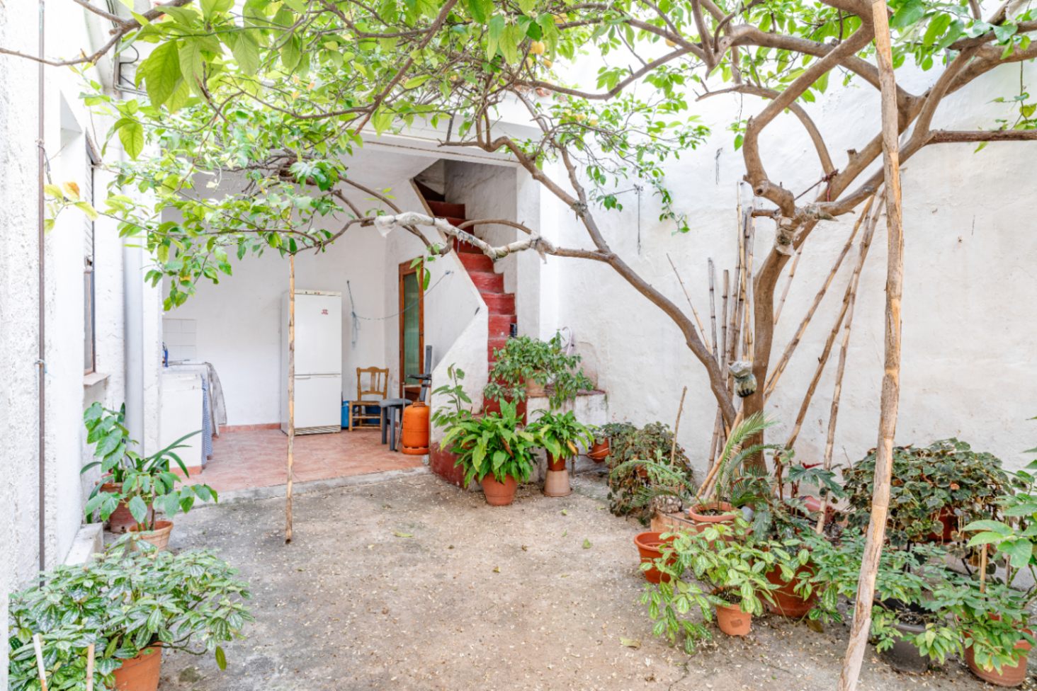 Casa de pueblo 2 viviendas separadas y  garaje