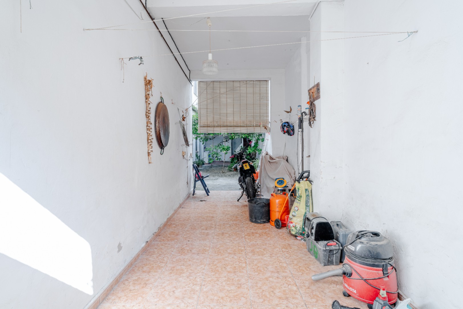 Casa de pueblo 2 viviendas separadas y  garaje