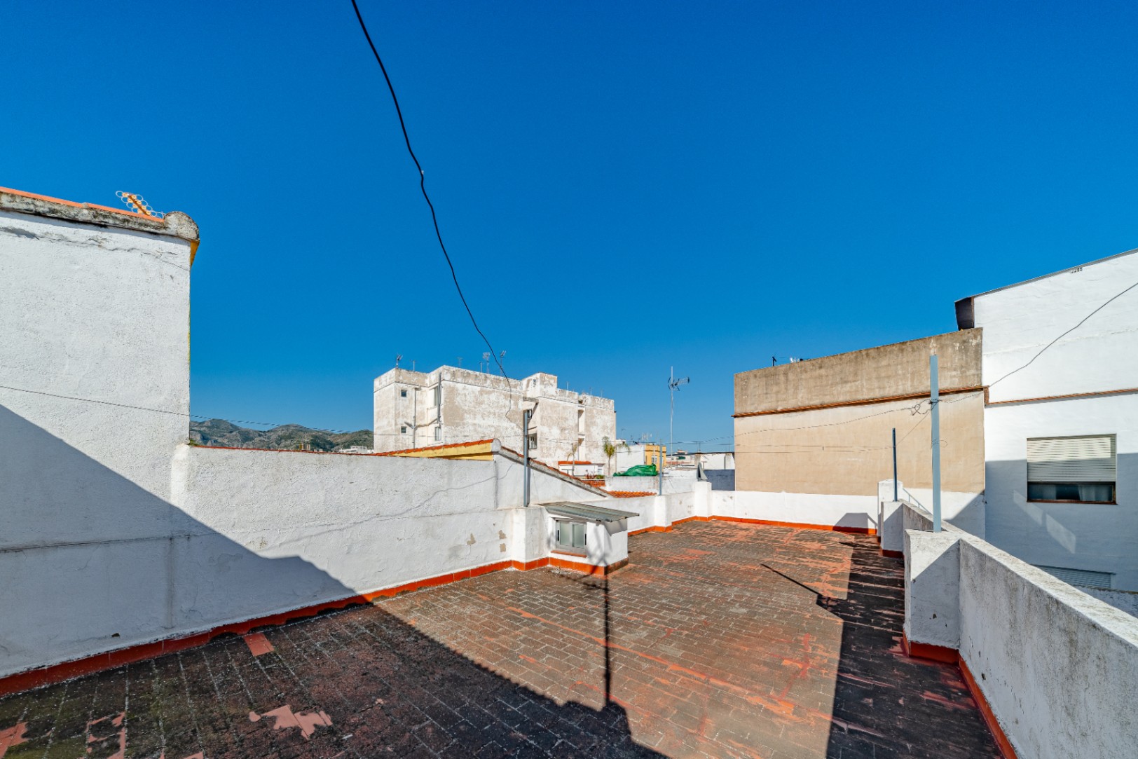 Casa de pueblo 2 viviendas separadas y  garaje