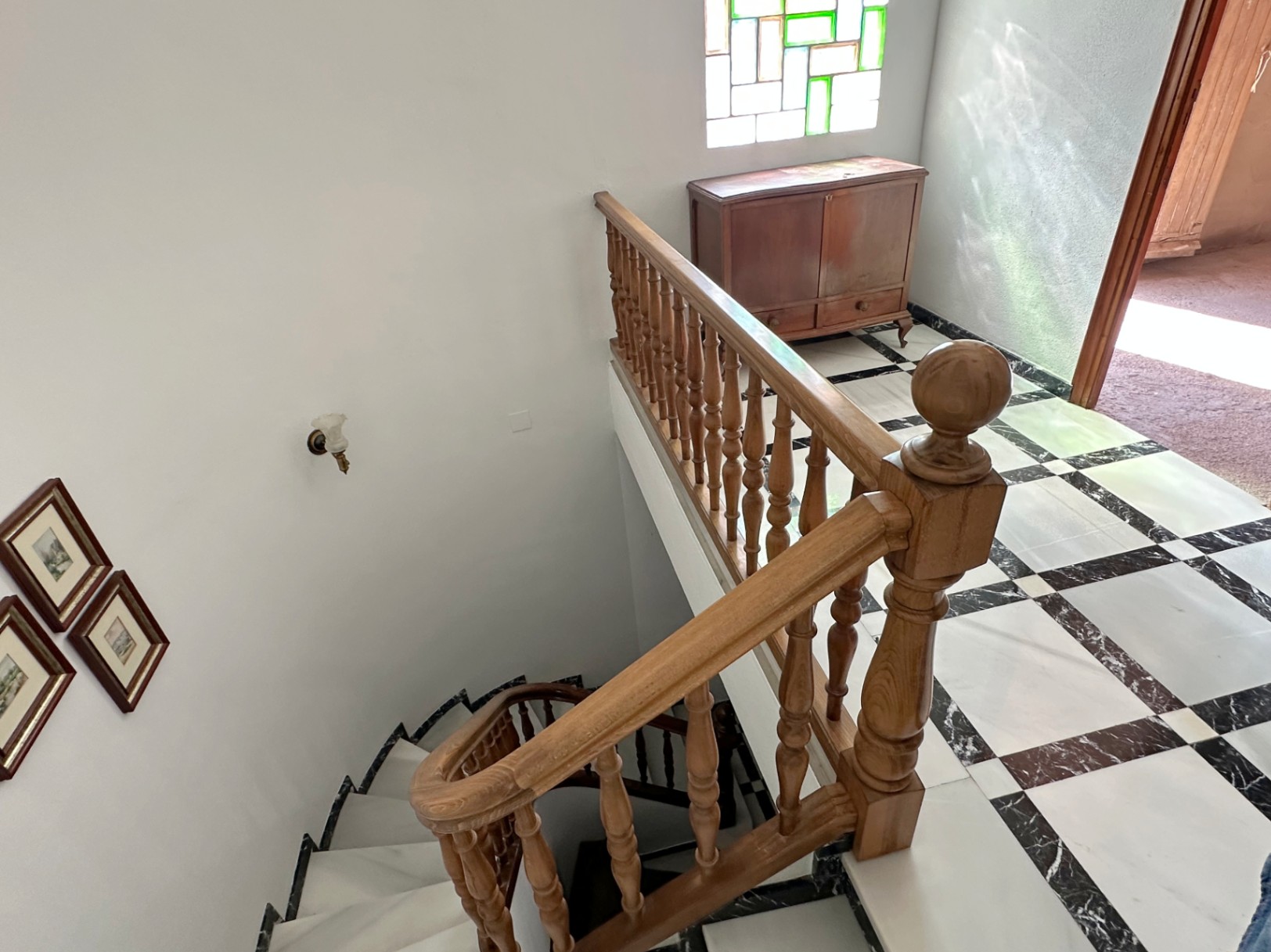 Casa de pueblo en El Verger con 4 habitaciones, patio y garaje