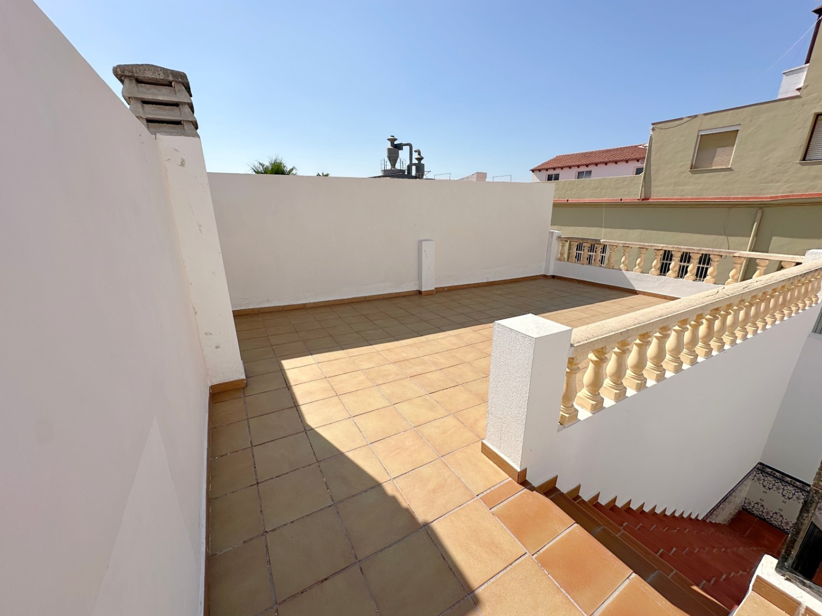 Casa de pueblo en El Verger con 4 habitaciones, patio y garaje