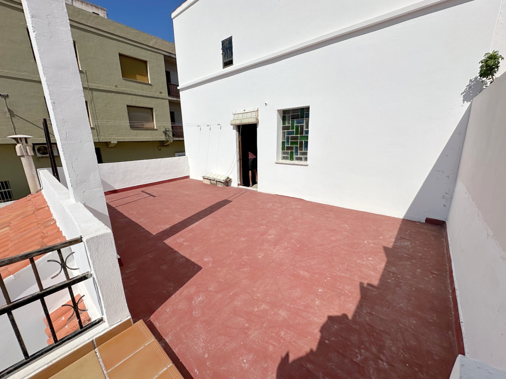 Casa de pueblo en El Verger con 4 habitaciones, patio y garaje
