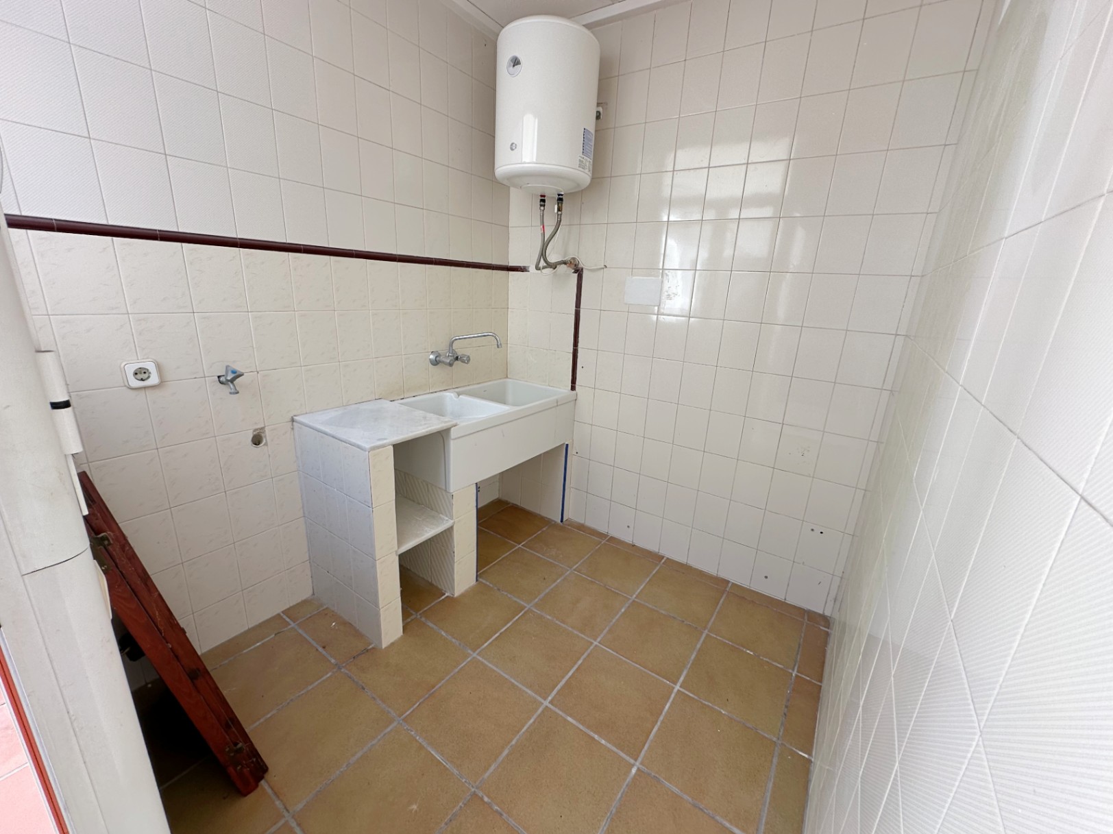 Casa de pueblo en El Verger con 4 habitaciones, patio y garaje