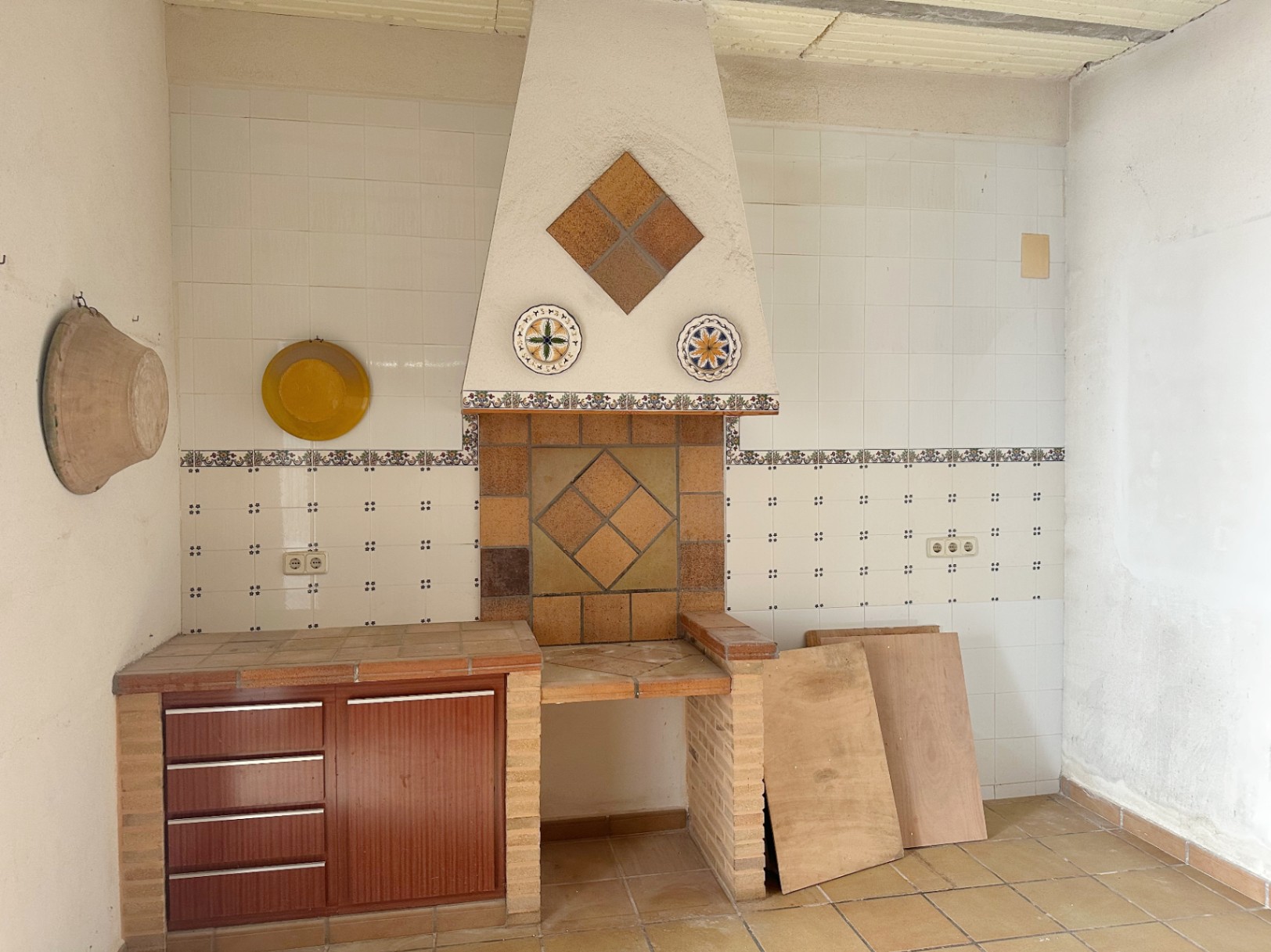 Casa de pueblo en El Verger con 4 habitaciones, patio y garaje