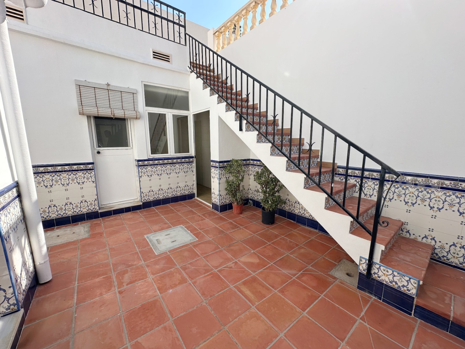 Casa de pueblo en El Verger con 4 habitaciones, patio y garaje