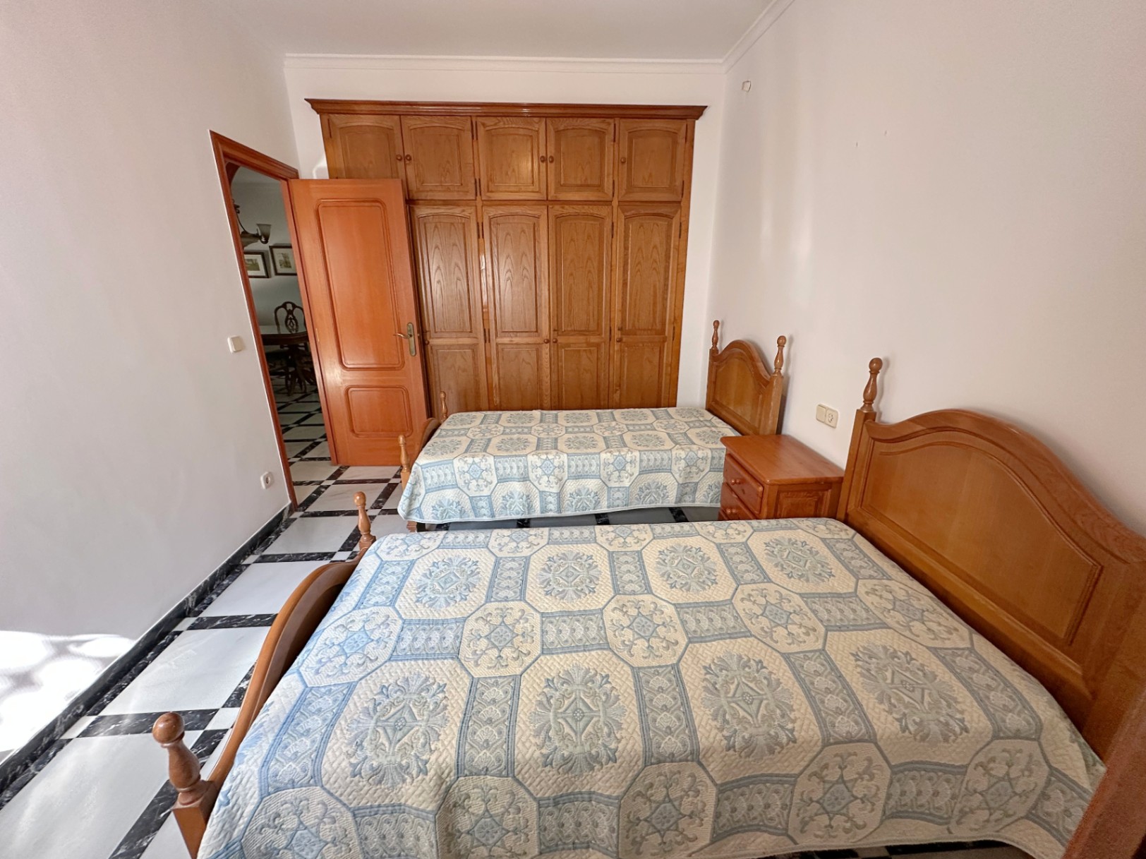 Casa de pueblo en El Verger con 4 habitaciones, patio y garaje