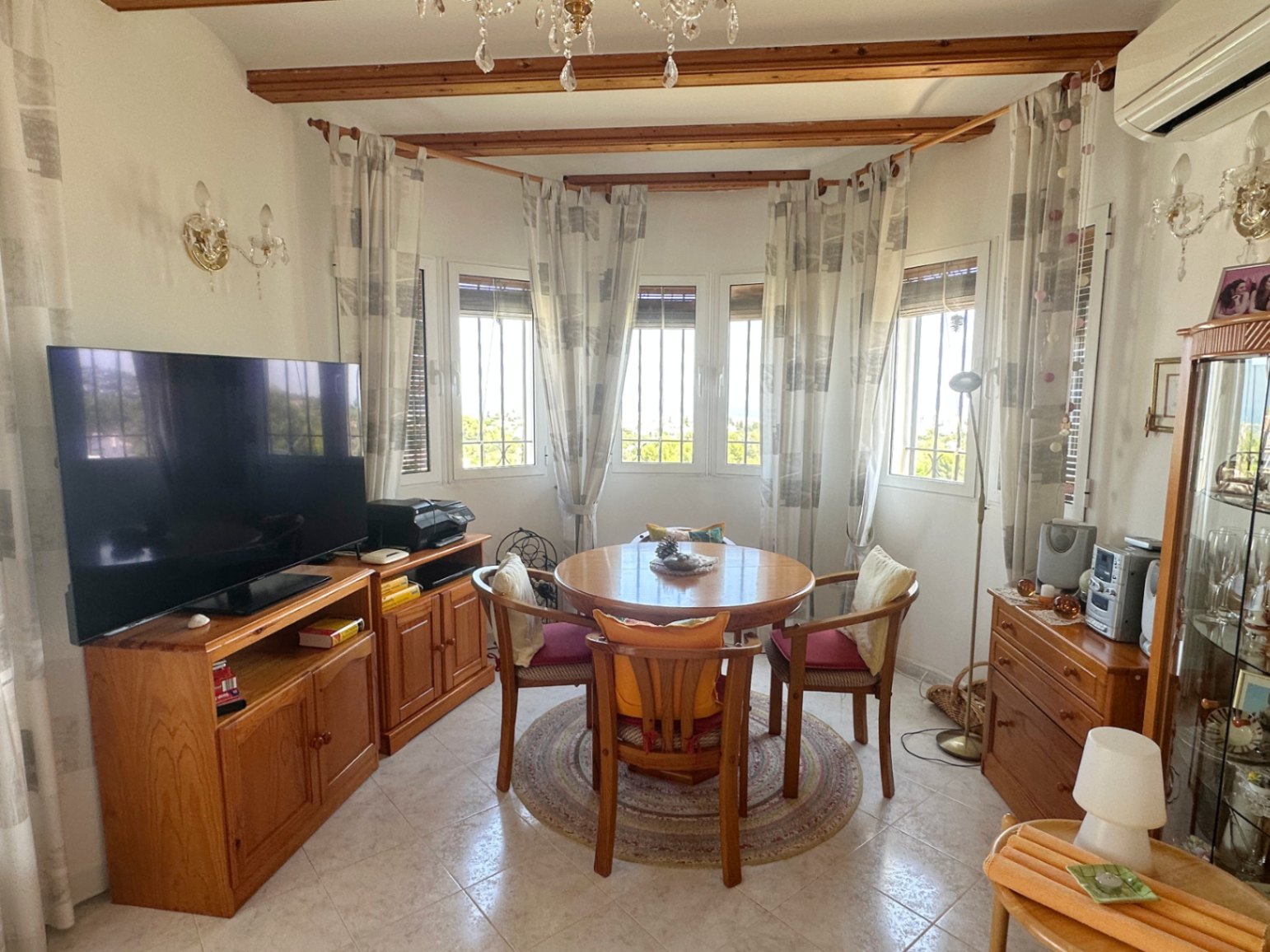 Chalet en Ráfol de Almunia con 3 dormitorios 