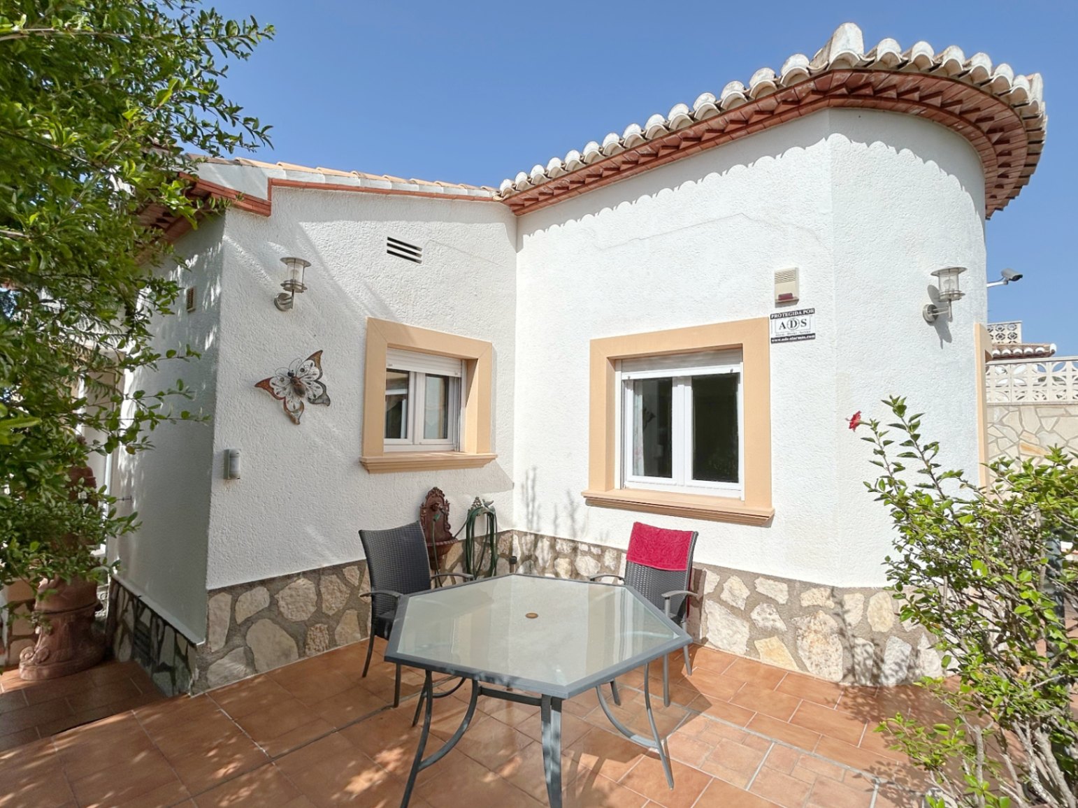 Chalet independiente con apartamento separado en Orba