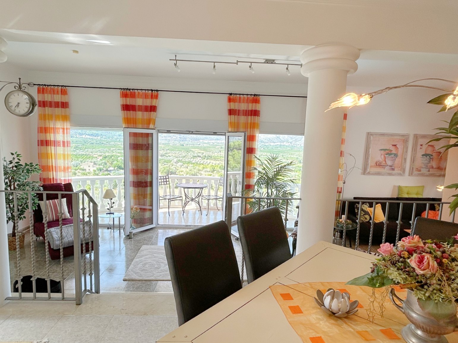 Chalet independiente con apartamento separado en Orba