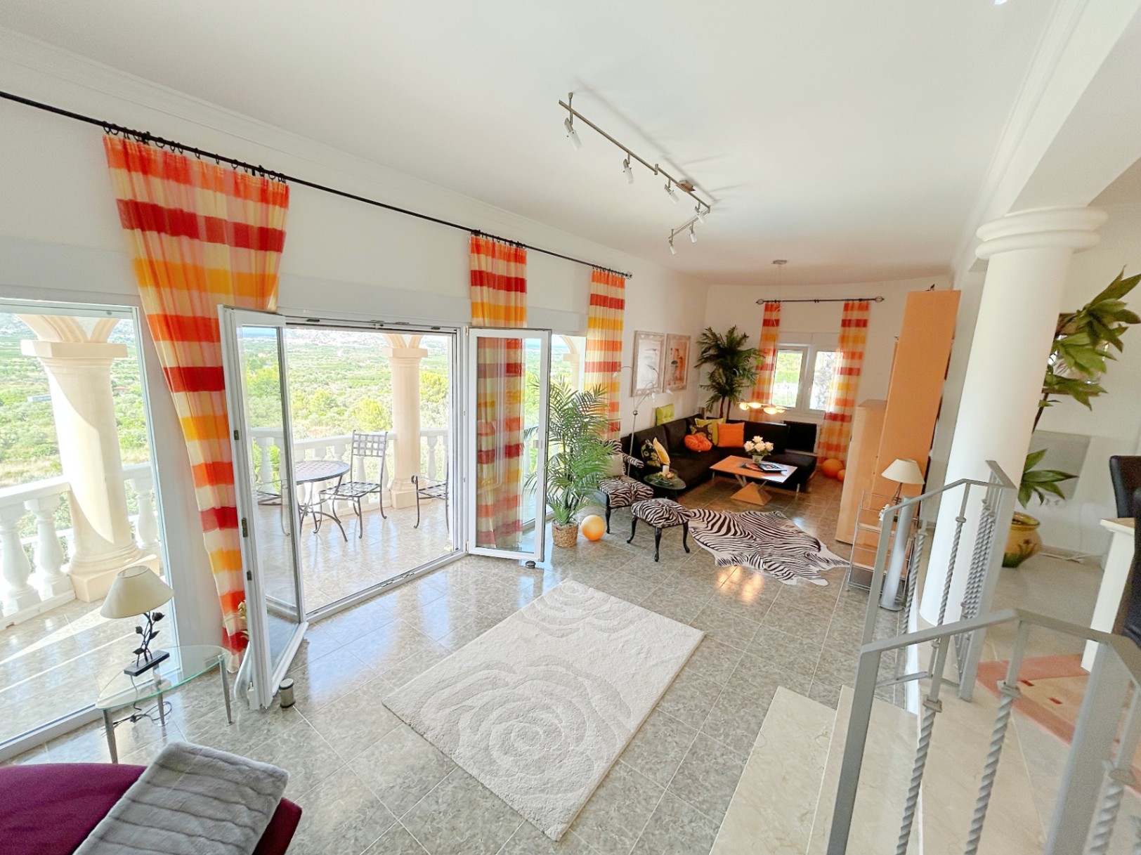 Chalet independiente con apartamento separado en Orba