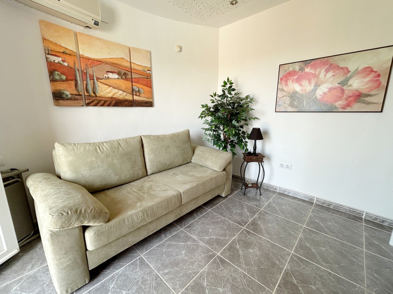 Chalet independiente con apartamento separado en Orba