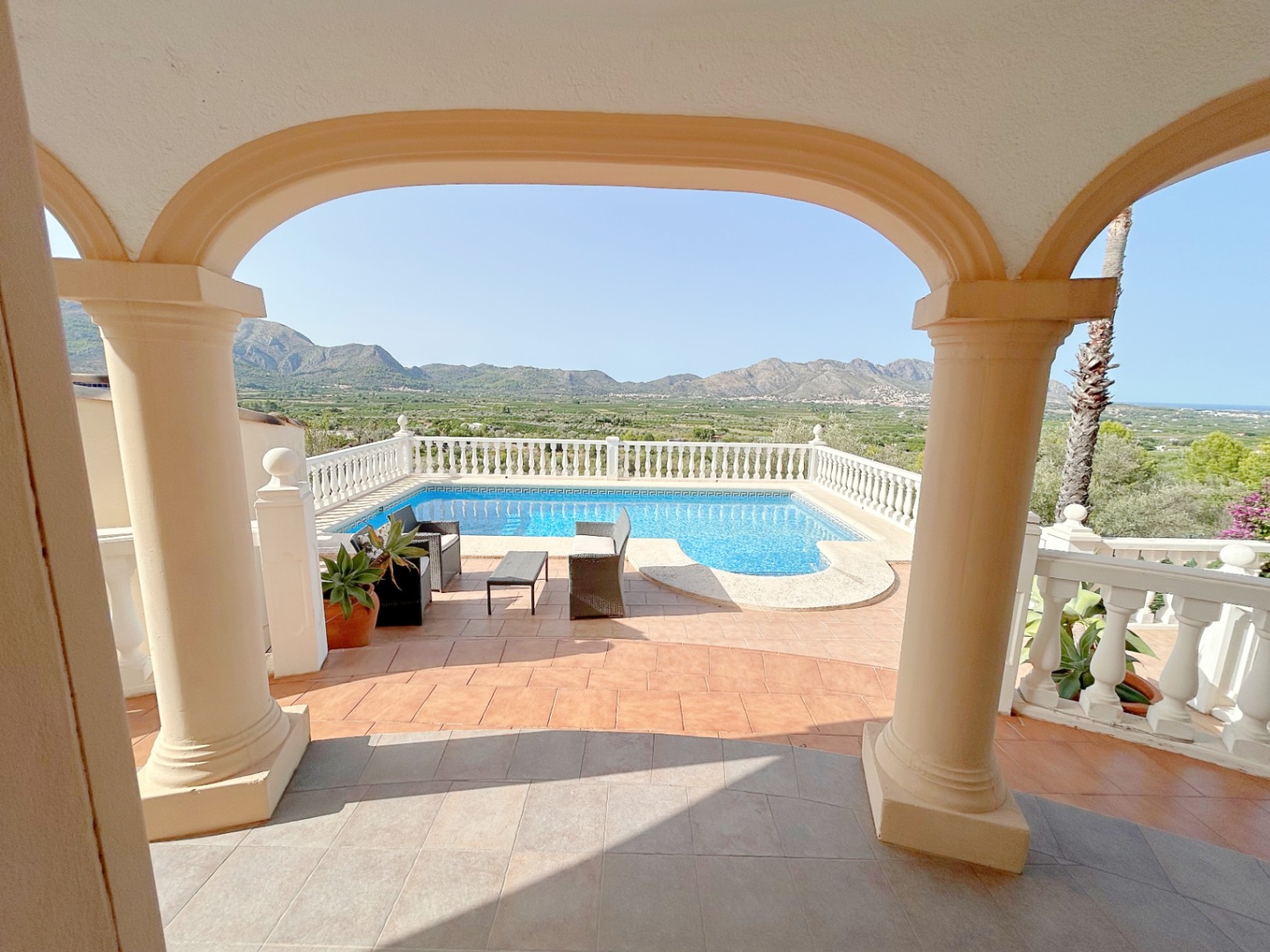 Chalet independiente con apartamento separado en Orba
