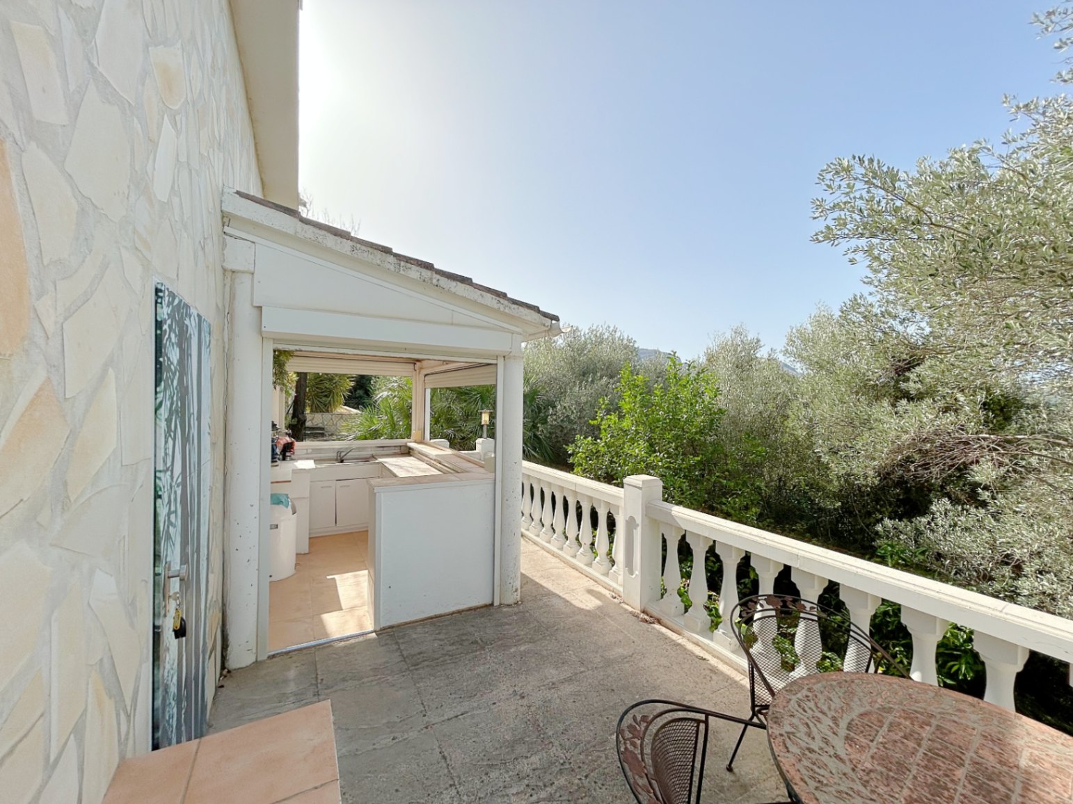 Chalet independiente con apartamento separado en Orba