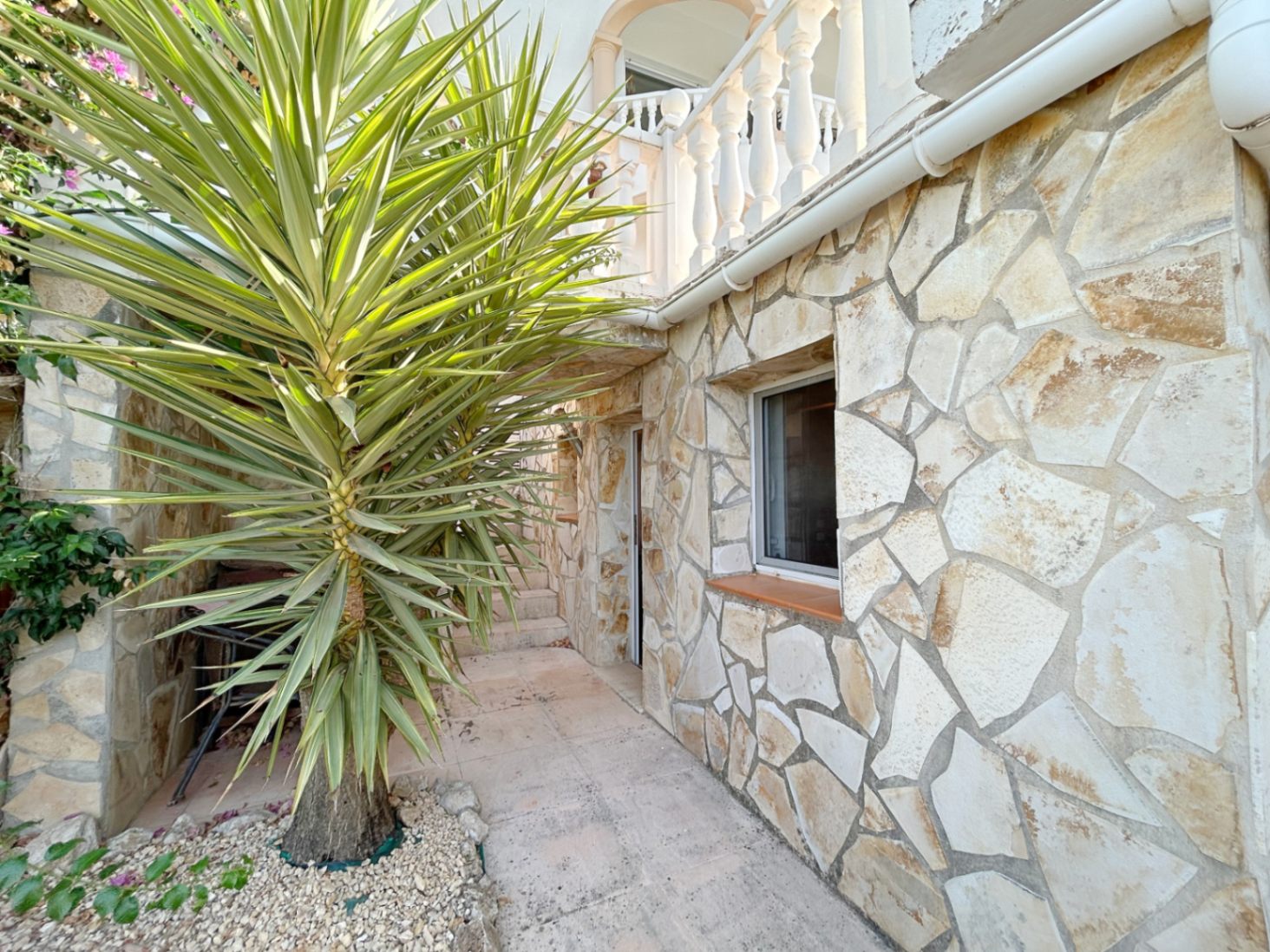 Chalet independiente con apartamento separado en Orba