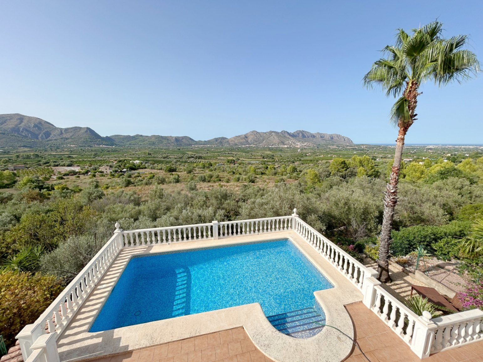 Chalet independiente con apartamento separado en Orba