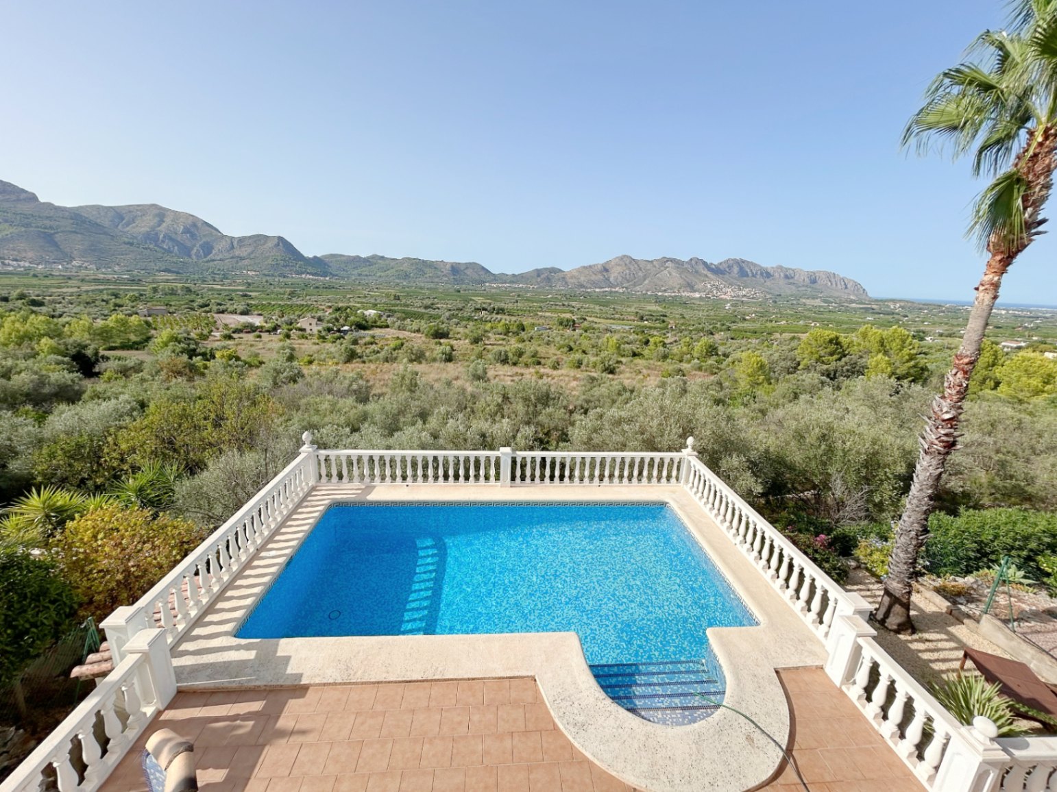 Chalet independiente con apartamento separado en Orba
