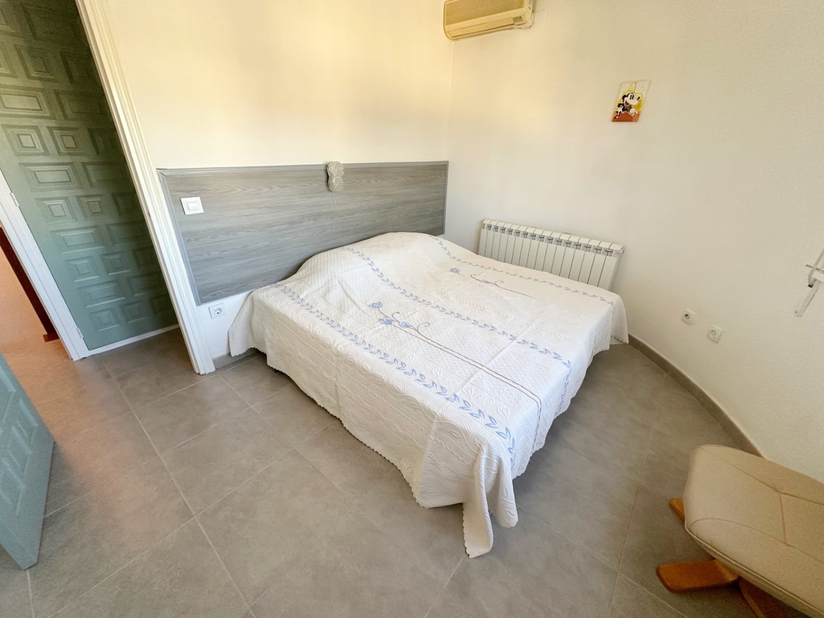 Detached chalet with 4 bedrooms in Els Poblets
