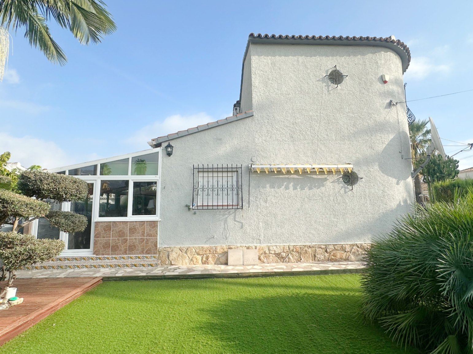 Detached chalet with 4 bedrooms in Els Poblets