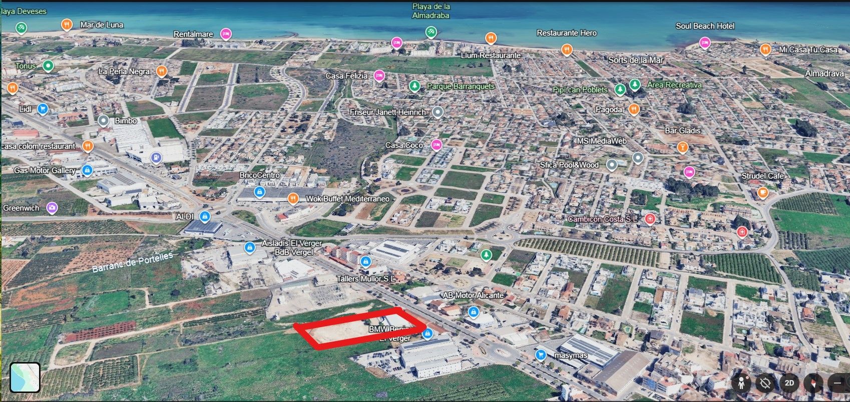 Nave comercial  de 1477m2 construidos en parcela de 5855m2  en El Verger