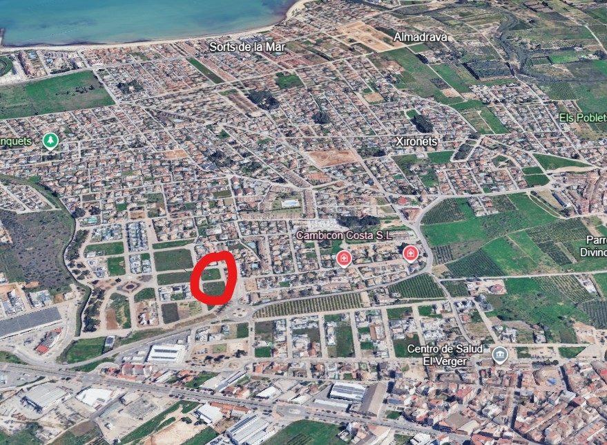 Parcela urbana de 1.000 m² en Els Poblets – Posibilidad de 3 viviendas