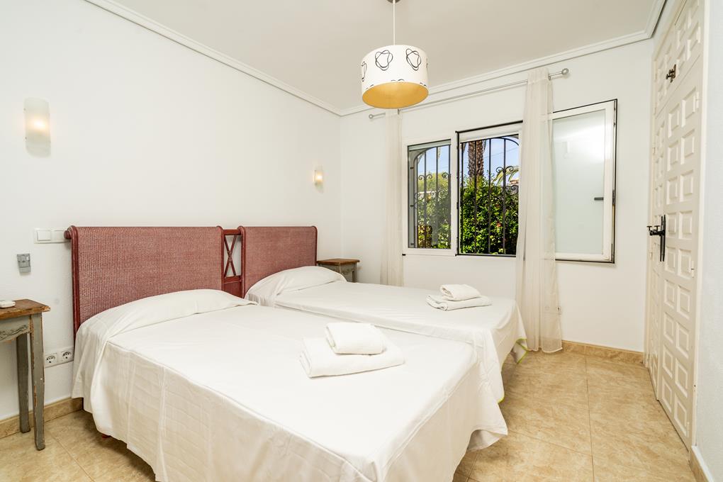 6 bedroom villa on the beachfront Denia